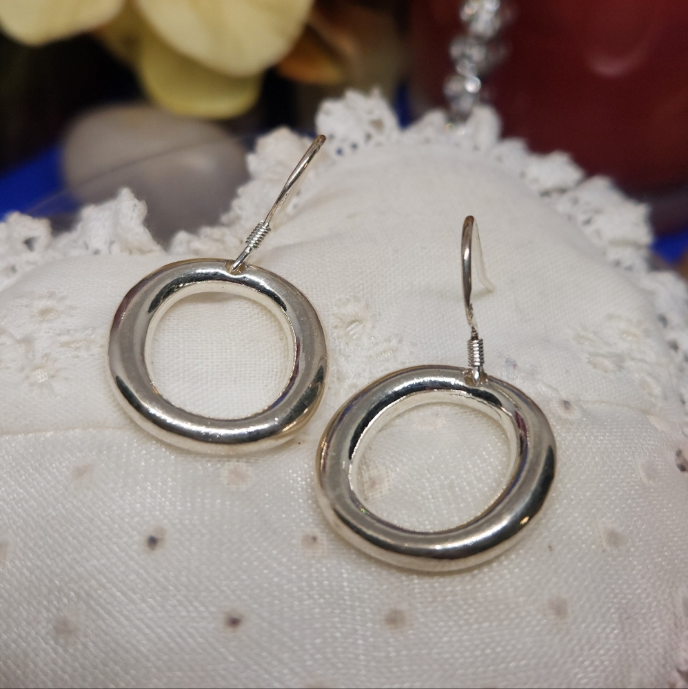 926 Solid Sterling Silver Circle Drop Earrings